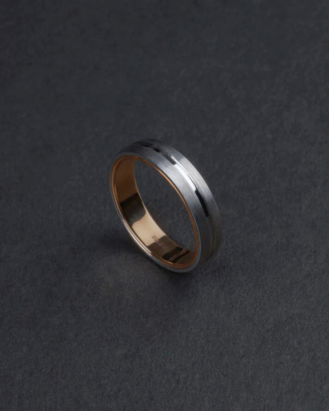 Aron Groved Ring